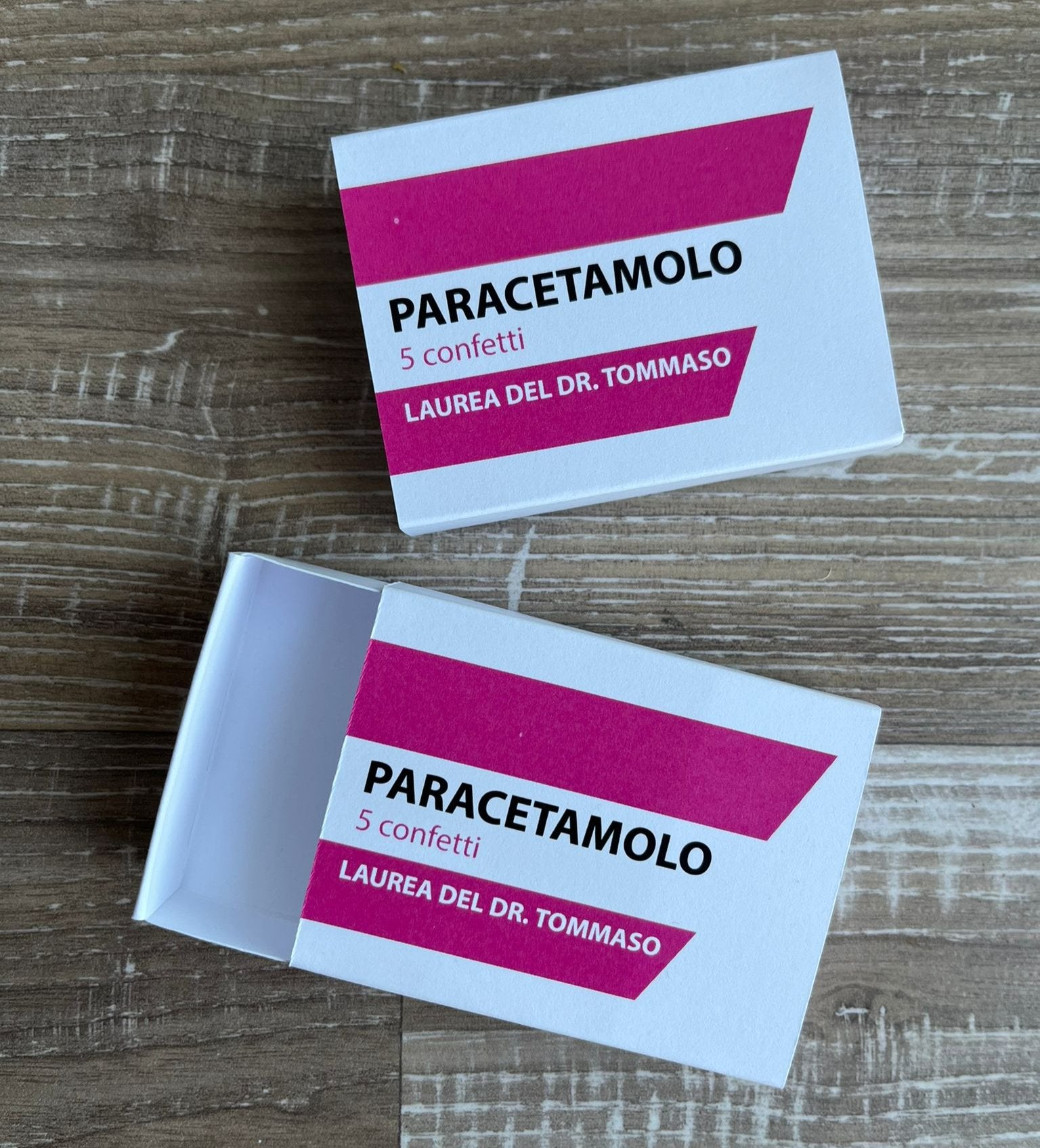 Scatolina portaconfetti Laurea Paracetamolo